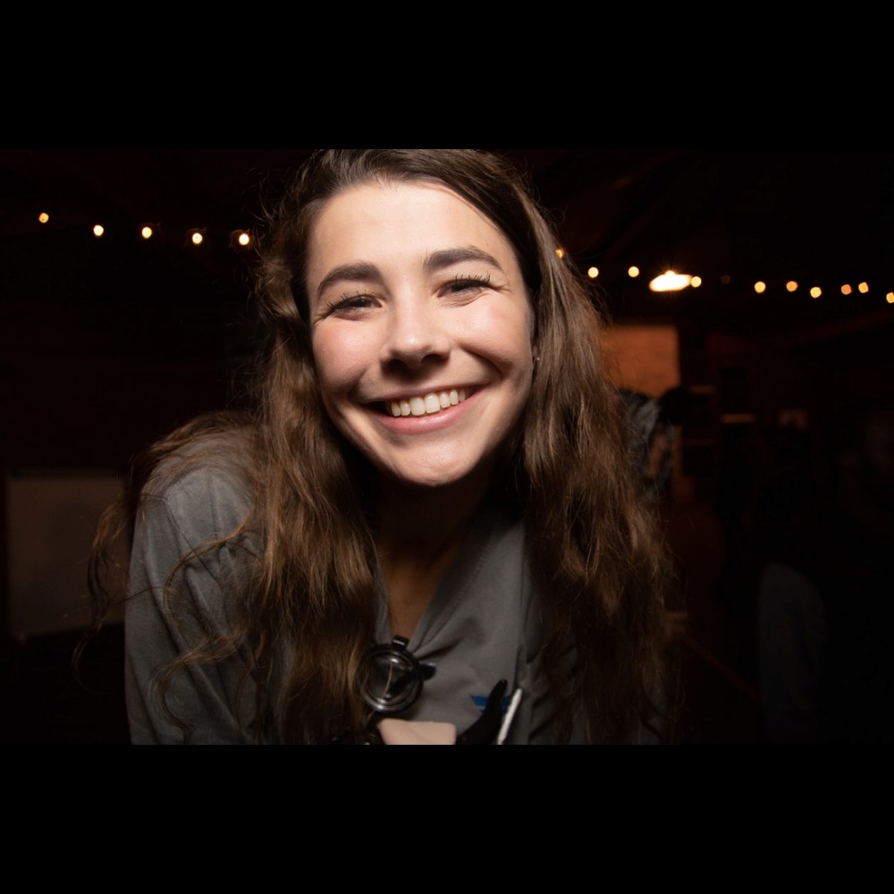 Meet your Posher, Leah